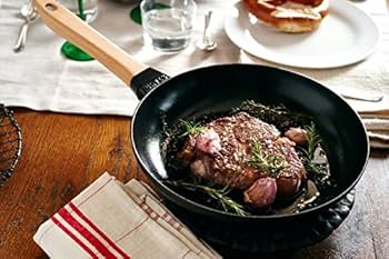 ストウブ ウッドハンドルフライパン 28cm Amazon｜staub ストウブ 「 ウッドハンドル フライパン 28cm